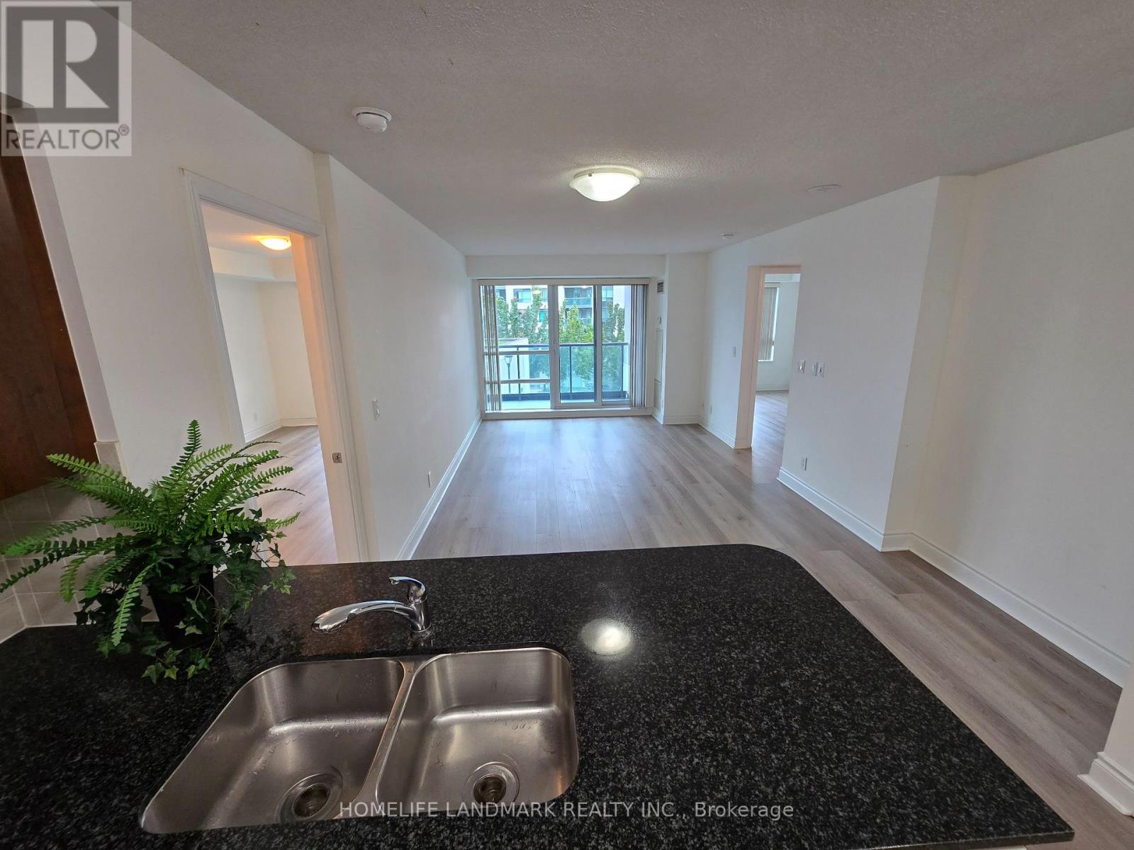 301 - 55 South Town Centre Boulevard, Markham, Ontario  L6G 0B1 - Photo 7 - N12430966