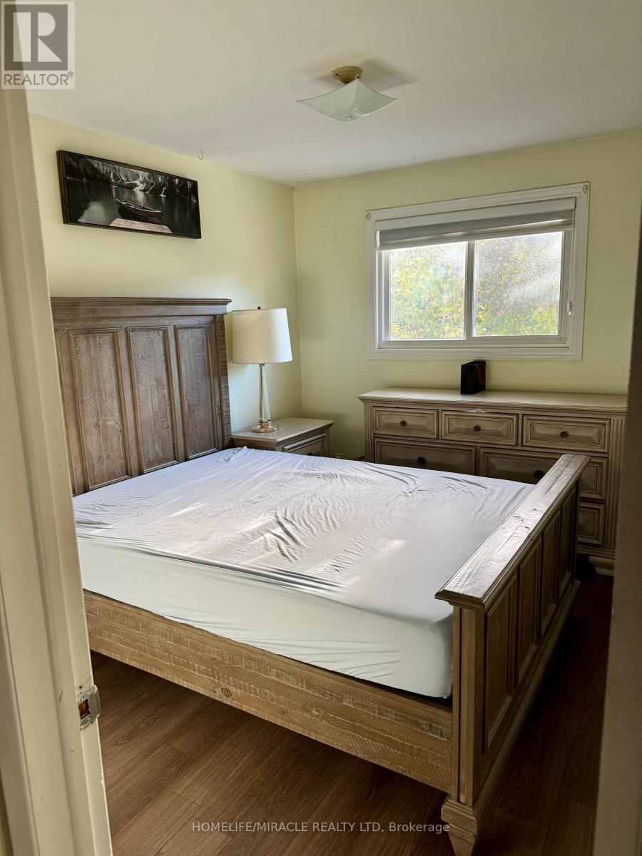 110 Burbank Crescent, Orangeville, Ontario  L9W 3E7 - Photo 10 - W12488302