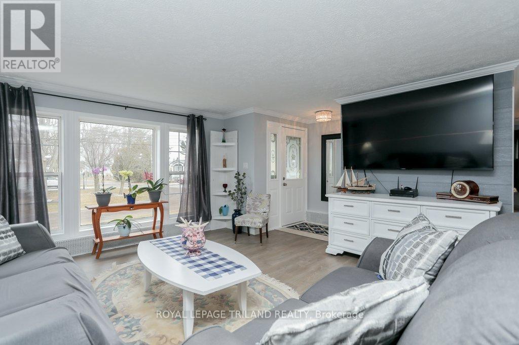 4 Grace Court, Bayham (Port Burwell), Ontario  N0J 1T0 - Photo 10 - X12500132