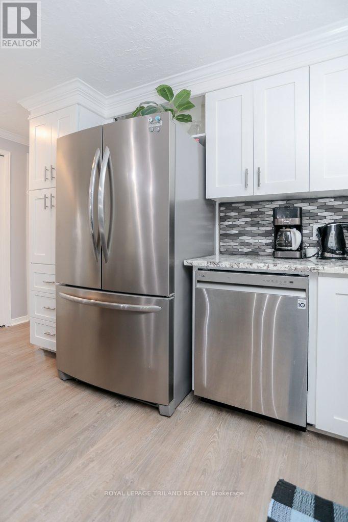 4 Grace Court, Bayham (Port Burwell), Ontario  N0J 1T0 - Photo 16 - X12500132