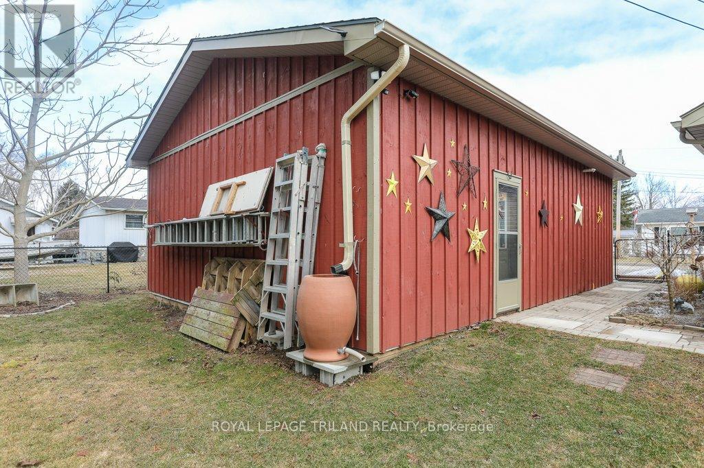 4 Grace Court, Bayham (Port Burwell), Ontario  N0J 1T0 - Photo 38 - X12500132