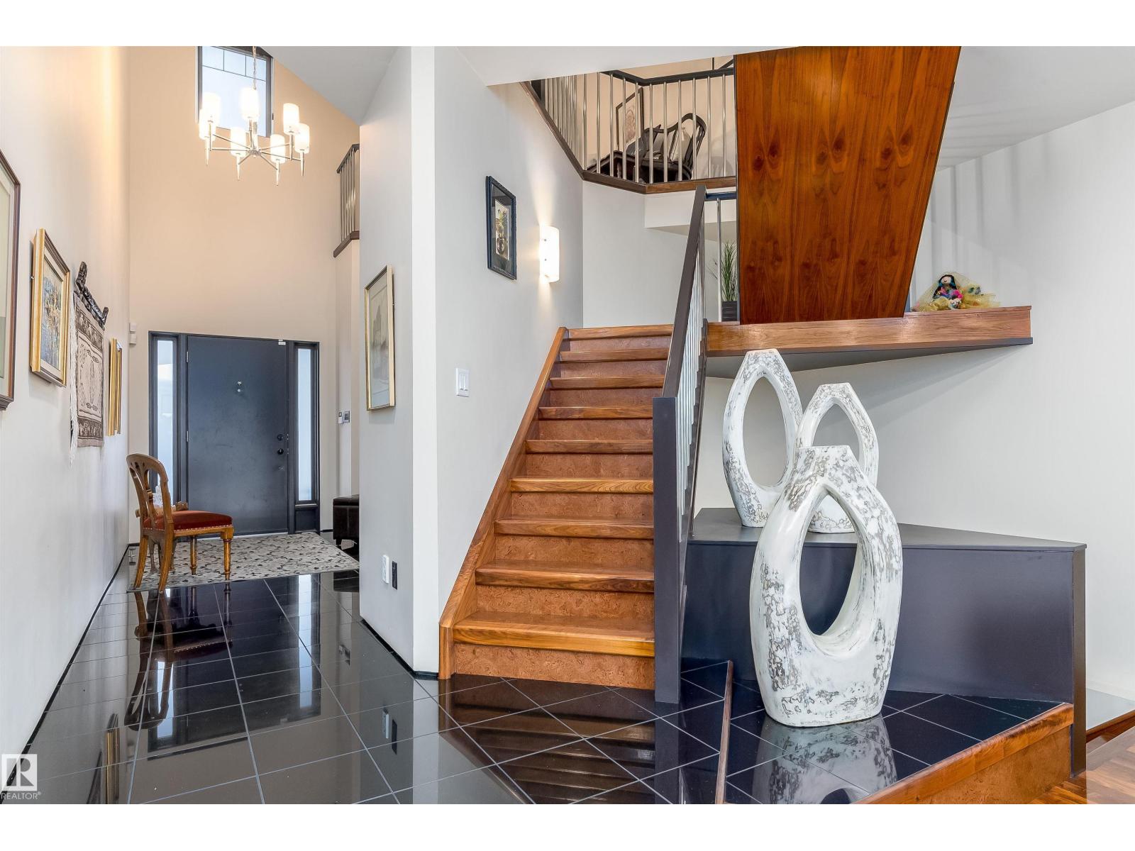 1681 Toane Wd Nw, Edmonton, Alberta  T6R 2W7 - Photo 5 - E4464418