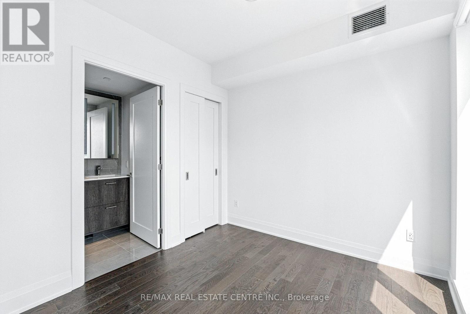 2013 - 470 Front Street W, Toronto, Ontario  M5V 0V6 - Photo 13 - C12500134