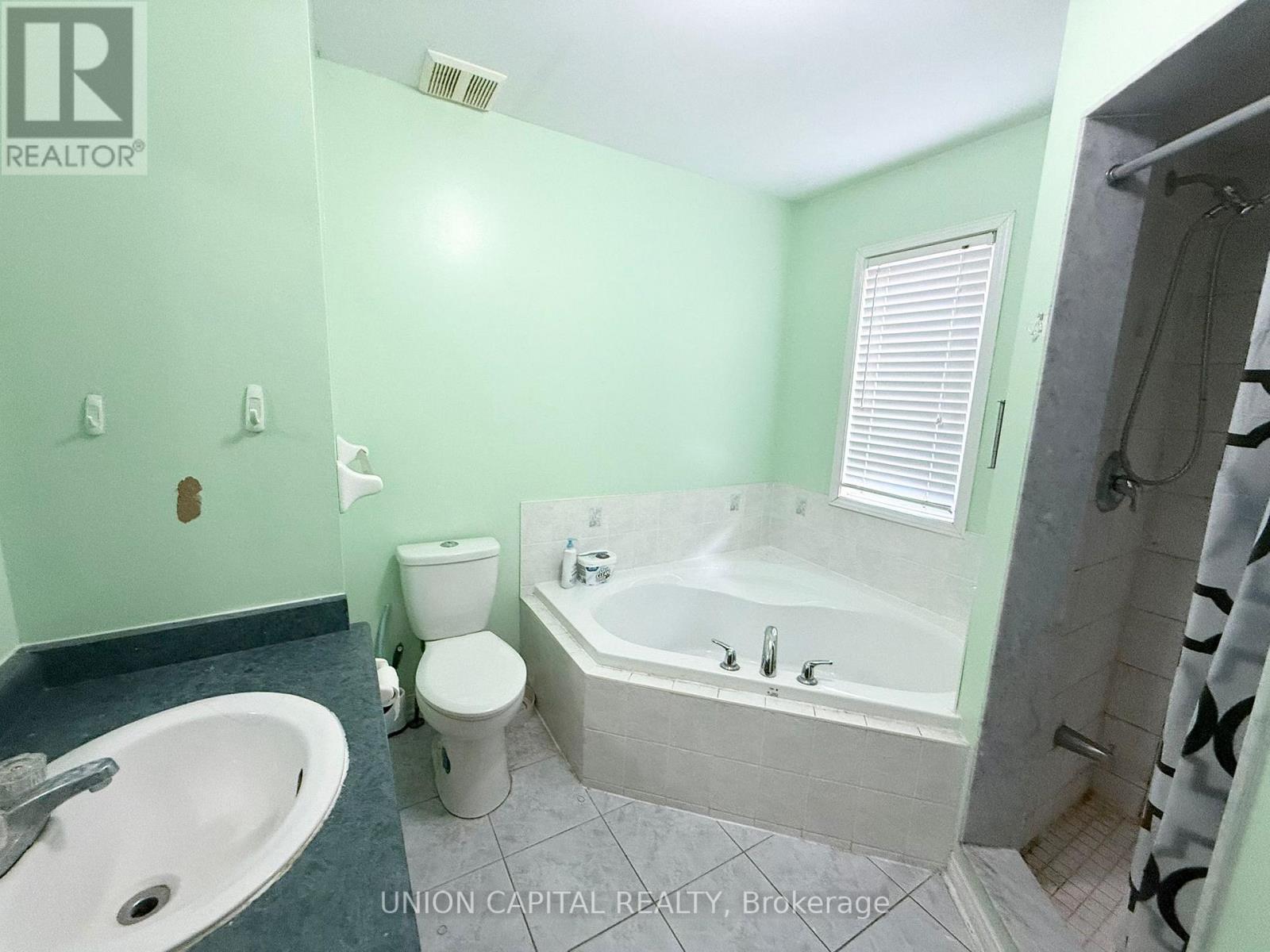 92 Guinevere Road, Markham, Ontario  L3S 4V2 - Photo 18 - N12452672