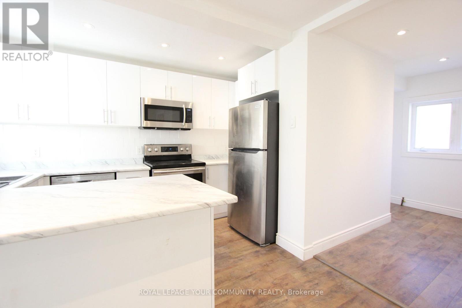 240 Royal Road, Georgina, Ontario  L4P 2T8 - Photo 18 - N12483496