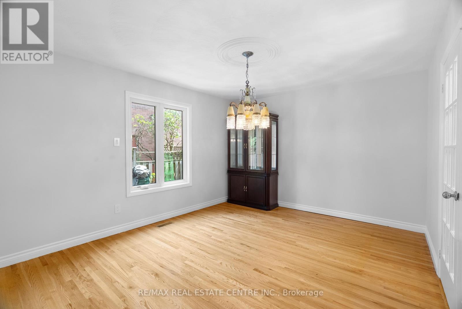 4623 Hewicks Lane, Mississauga, Ontario  L5M 3L8 - Photo 13 - W12500124