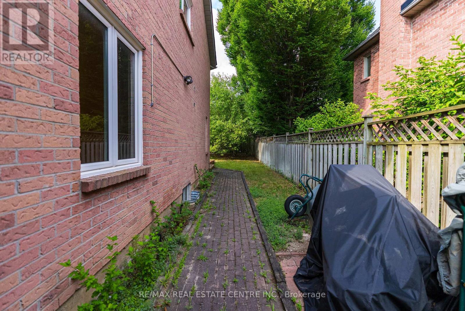 4623 Hewicks Lane, Mississauga, Ontario  L5M 3L8 - Photo 38 - W12500124