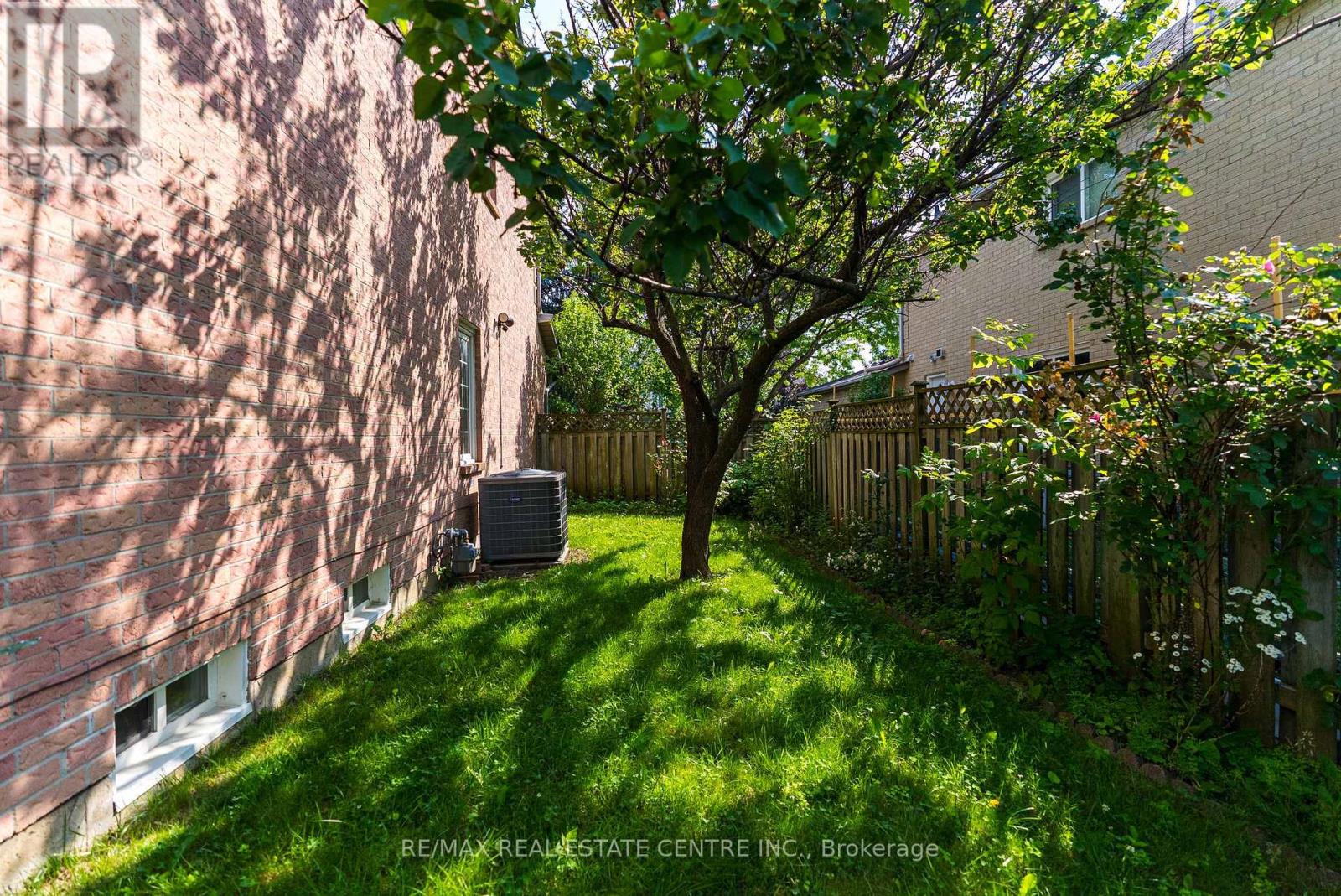 4623 Hewicks Lane, Mississauga, Ontario  L5M 3L8 - Photo 45 - W12500124