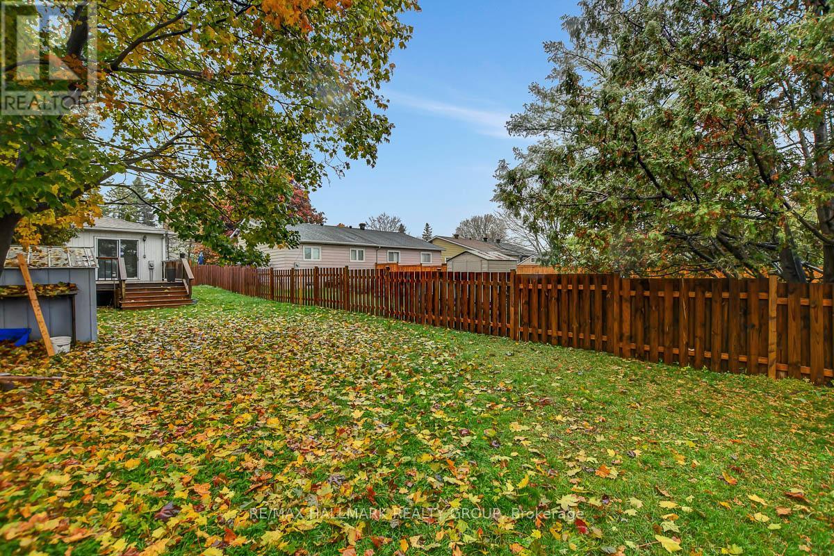 71 Morton Drive, Ottawa, Ontario  K2L 1W9 - Photo 48 - X12499690