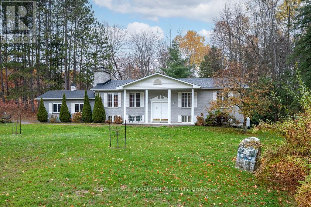 37 MCCREA COURT, Tweed, Ontario