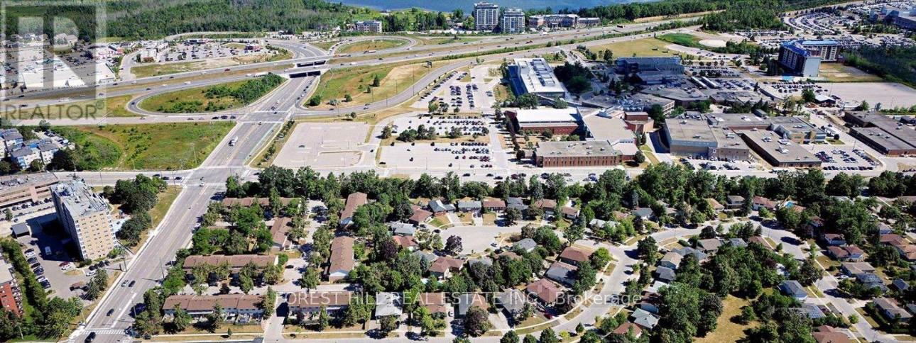 30 Bernick Drive, Barrie, Ontario  L4M 5J5 - Photo 14 - S12421561