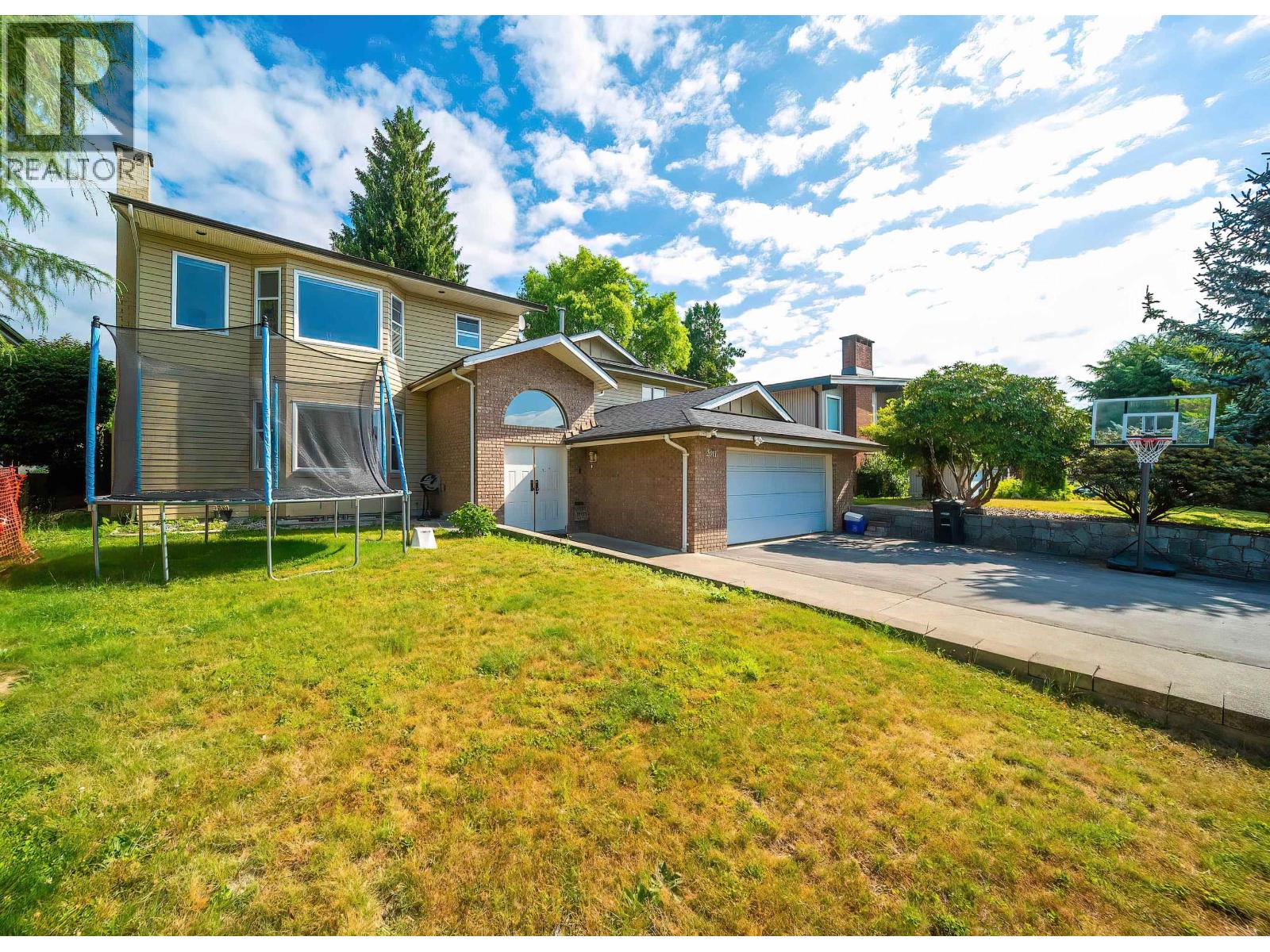 2011 Paulus Crescent, Burnaby, British Columbia  V5A 2M2 - Photo 2 - R3063688