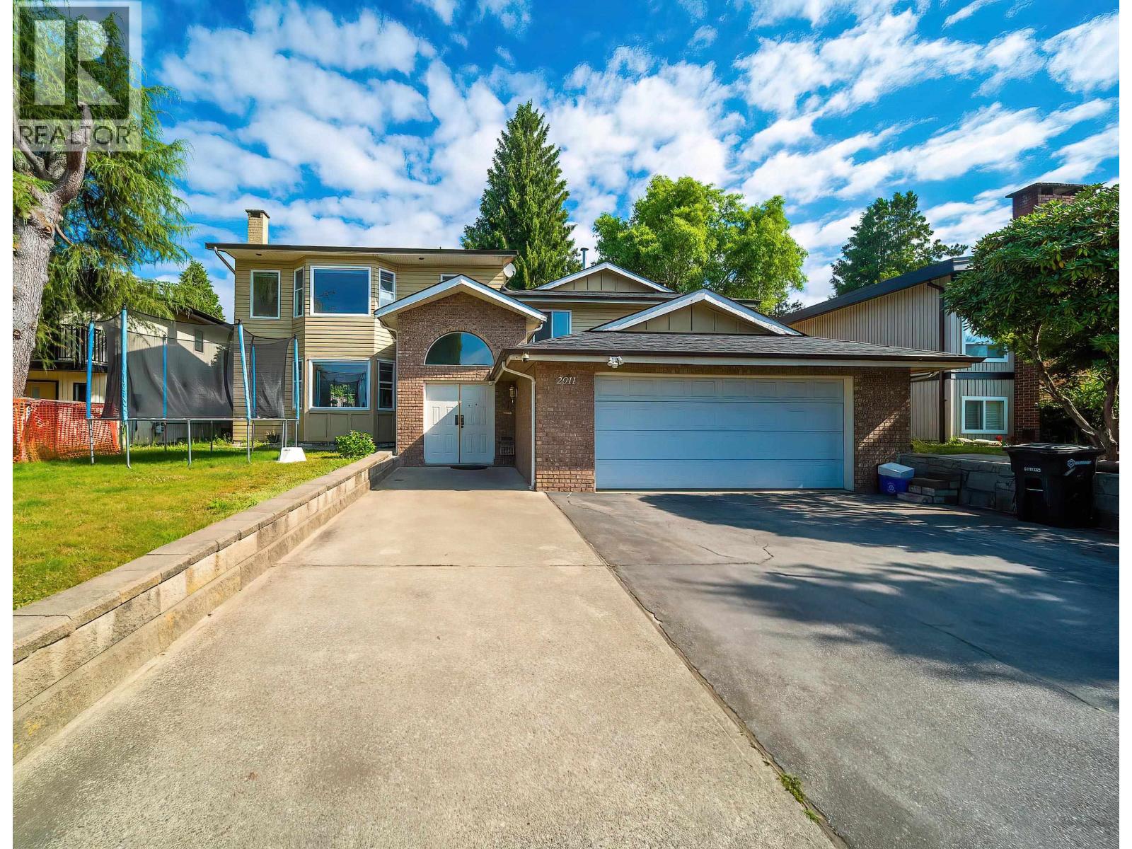 2011 PAULUS CRESCENT, Burnaby, British Columbia