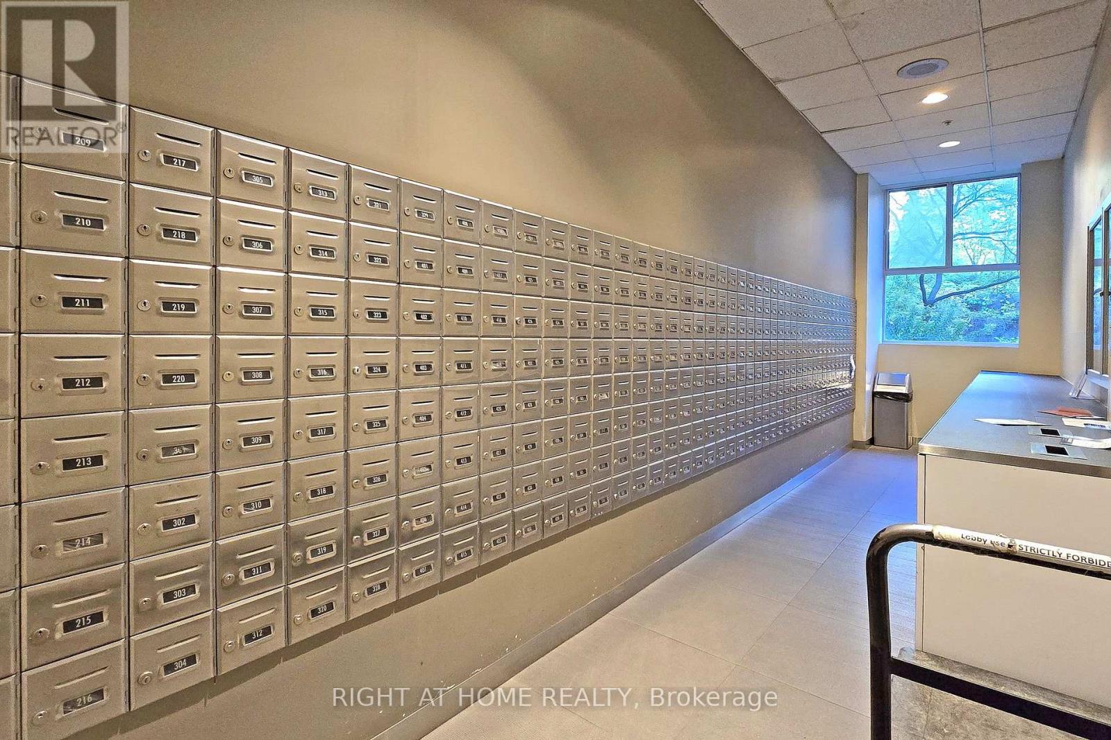 705 - 222 The Esplanade Avenue, Toronto, Ontario  M5A 4M8 - Photo 30 - C12416663