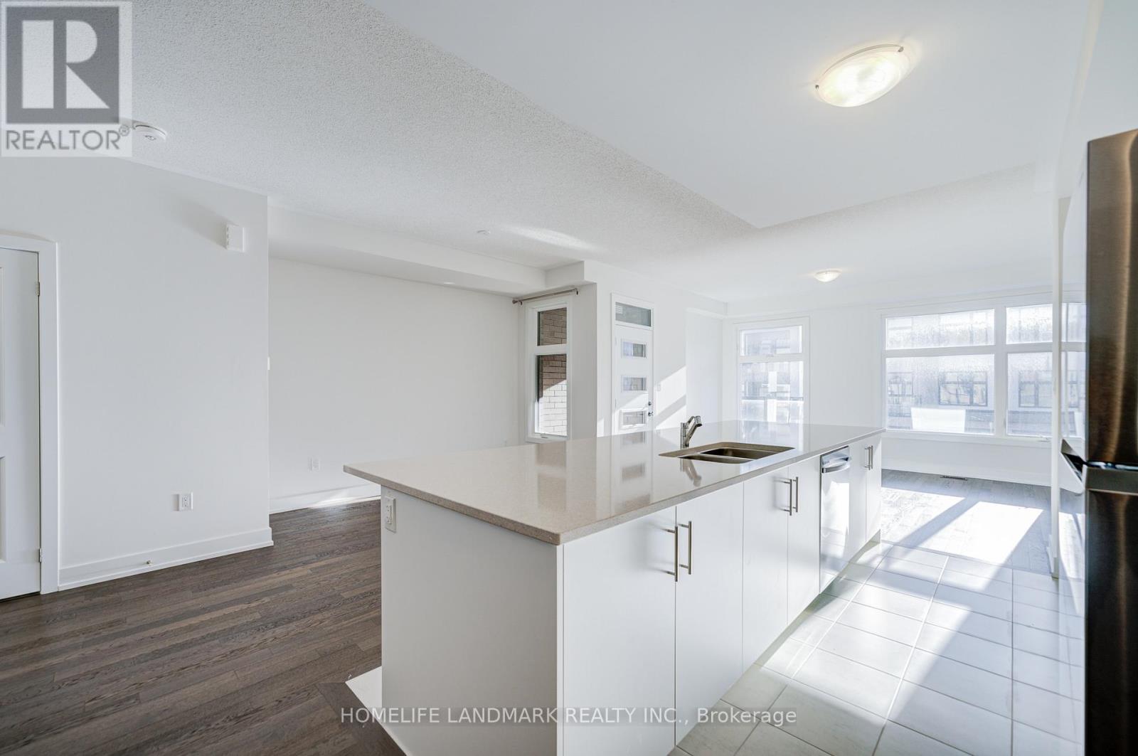 1299 Dempster Lane, Oakville, Ontario  L6H 7Z2 - Photo 8 - W12496062