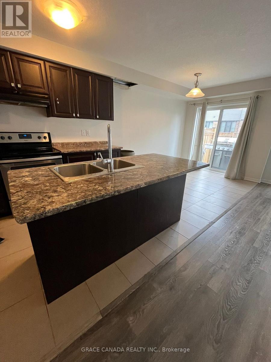 71 Bedrock Drive, Hamilton, Ontario  L8J 0K6 - Photo 4 - X12500154