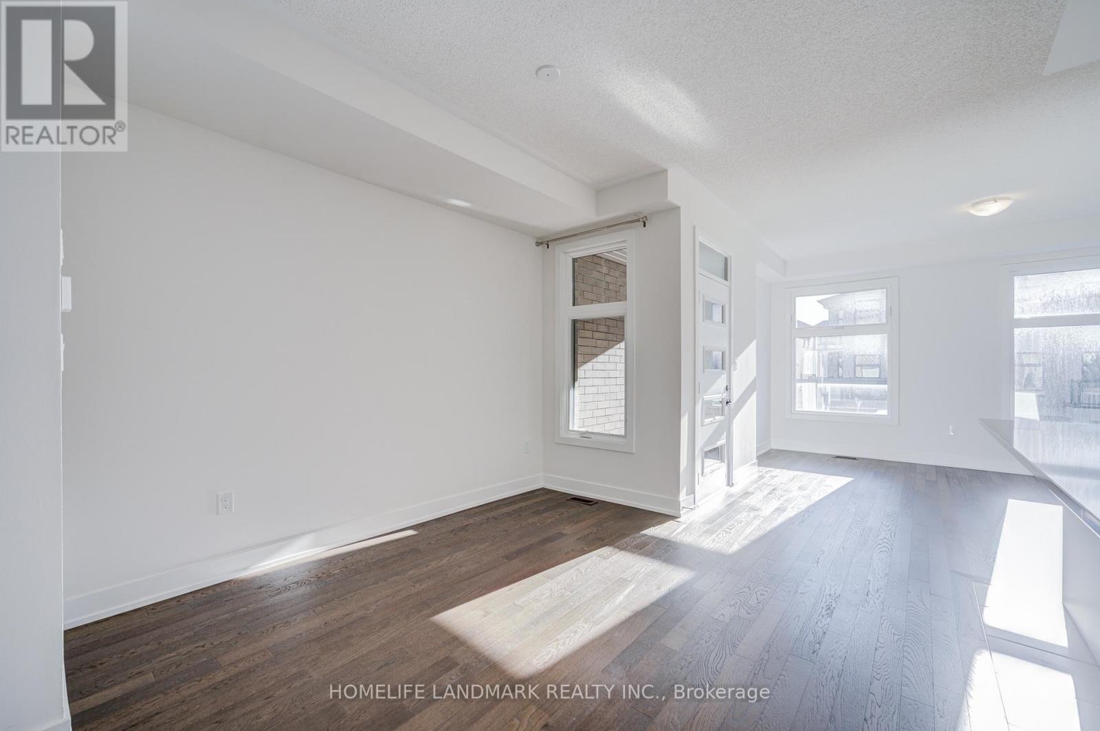 1299 Dempster Lane, Oakville, Ontario  L6H 7Z2 - Photo 17 - W12496062