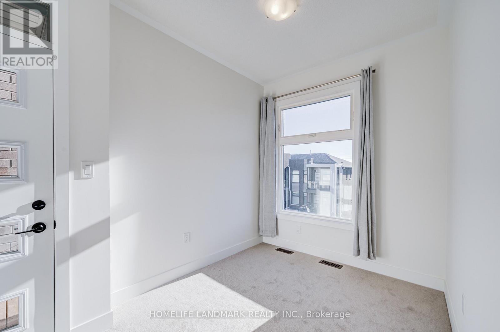 1299 Dempster Lane, Oakville, Ontario  L6H 7Z2 - Photo 27 - W12496062