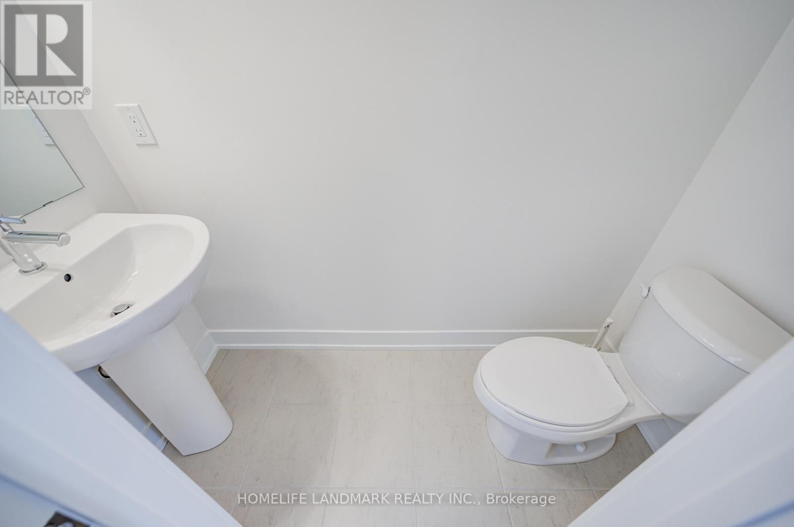 1299 Dempster Lane, Oakville, Ontario  L6H 7Z2 - Photo 18 - W12496062