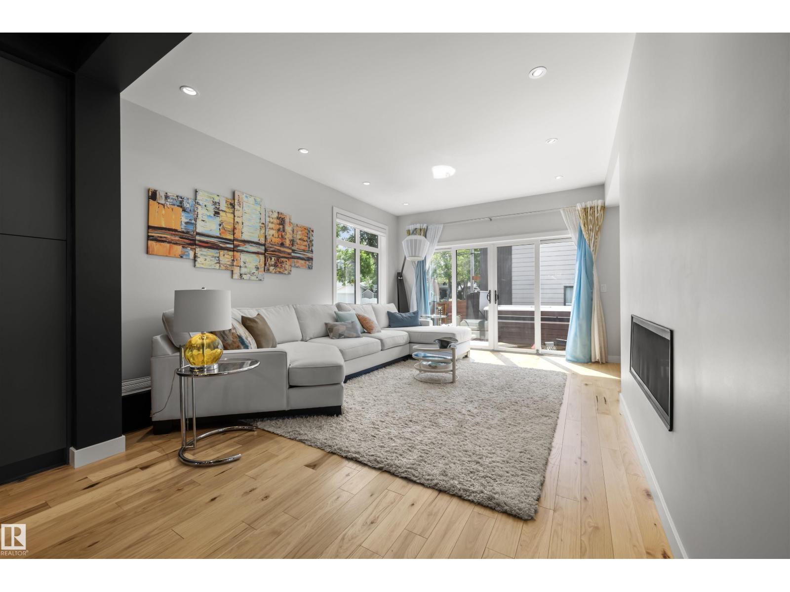 9803 74 Av Nw, Edmonton, Alberta  T6E 1G1 - Photo 13 - E4464420