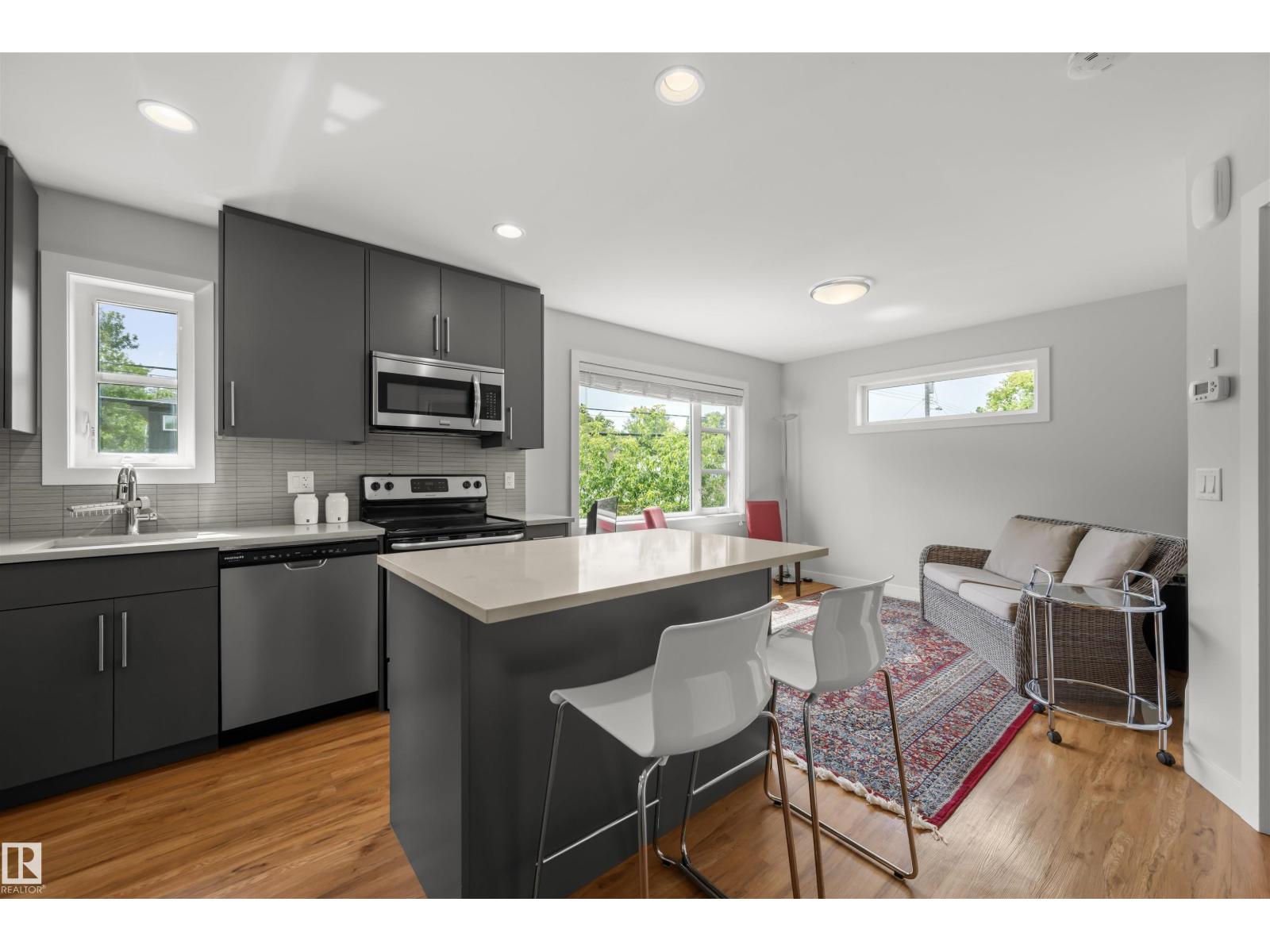 9803 74 Av Nw, Edmonton, Alberta  T6E 1G1 - Photo 47 - E4464420