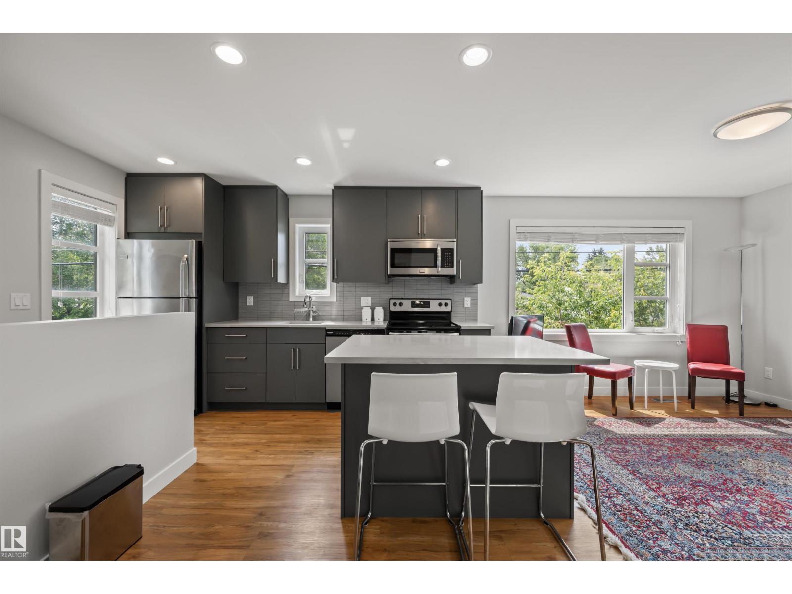 9803 74 Av Nw, Edmonton, Alberta  T6E 1G1 - Photo 48 - E4464420