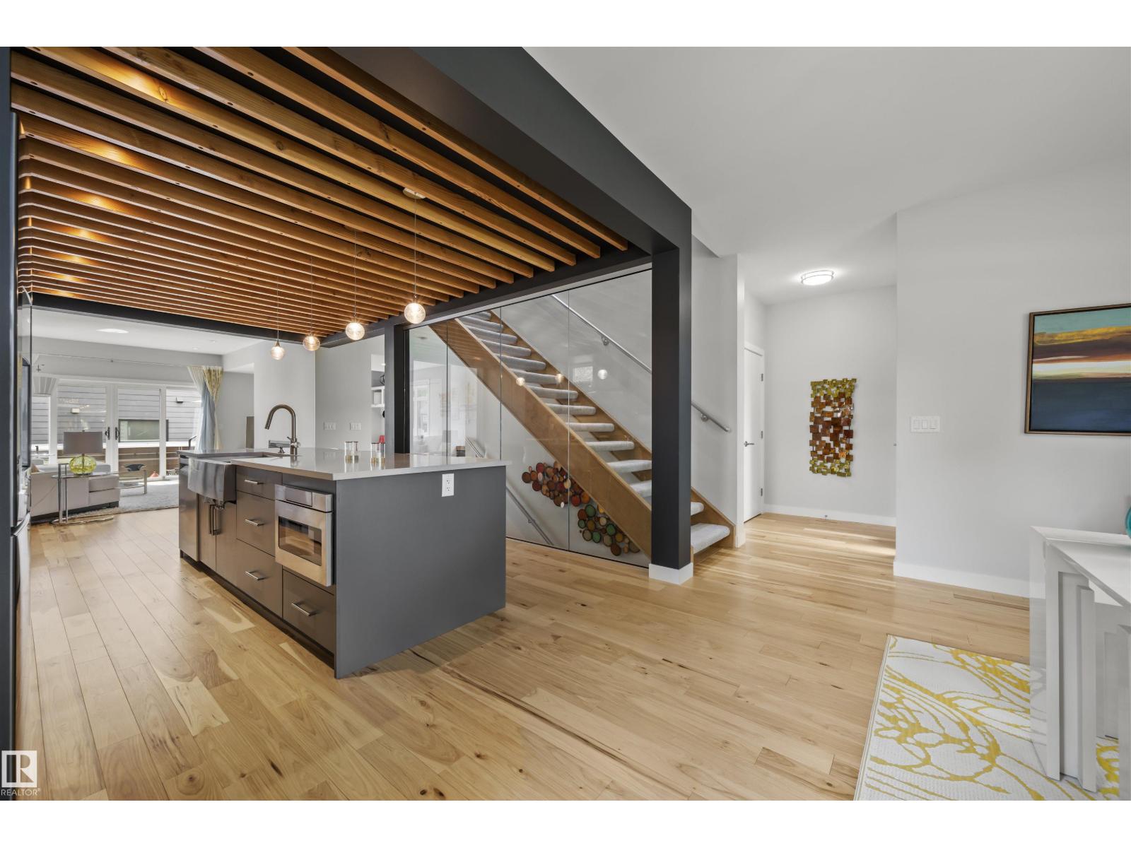 9803 74 Av Nw, Edmonton, Alberta  T6E 1G1 - Photo 6 - E4464420