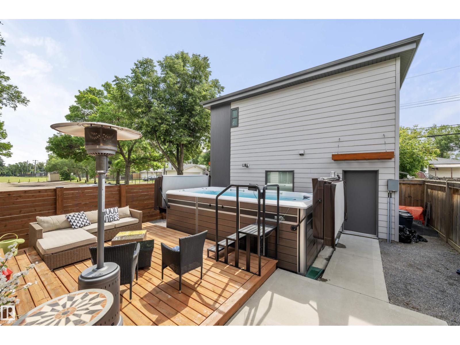 9803 74 Av Nw, Edmonton, Alberta  T6E 1G1 - Photo 61 - E4464420