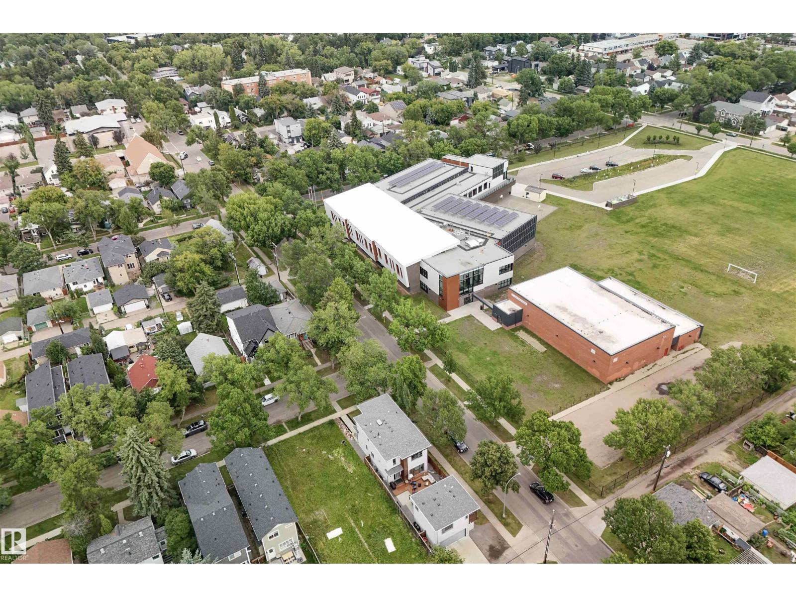 9803 74 Av Nw, Edmonton, Alberta  T6E 1G1 - Photo 64 - E4464420