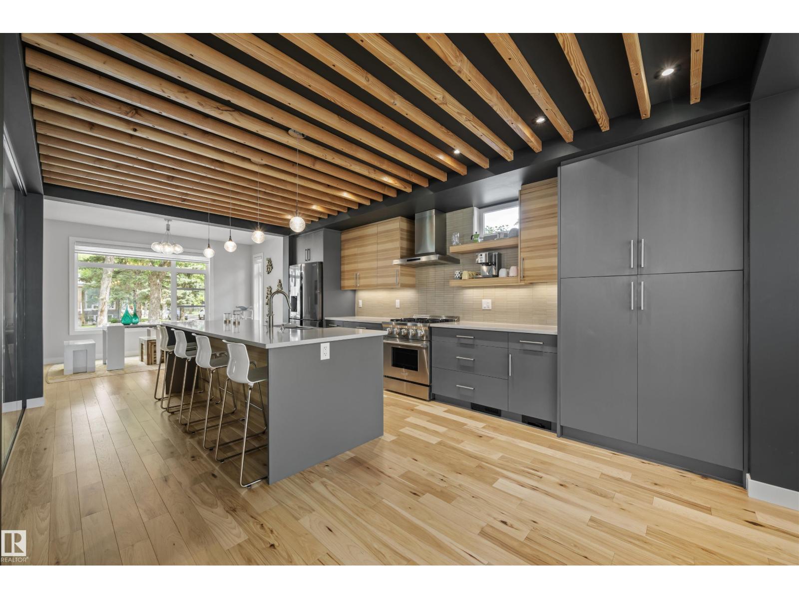 9803 74 Av Nw, Edmonton, Alberta  T6E 1G1 - Photo 9 - E4464420