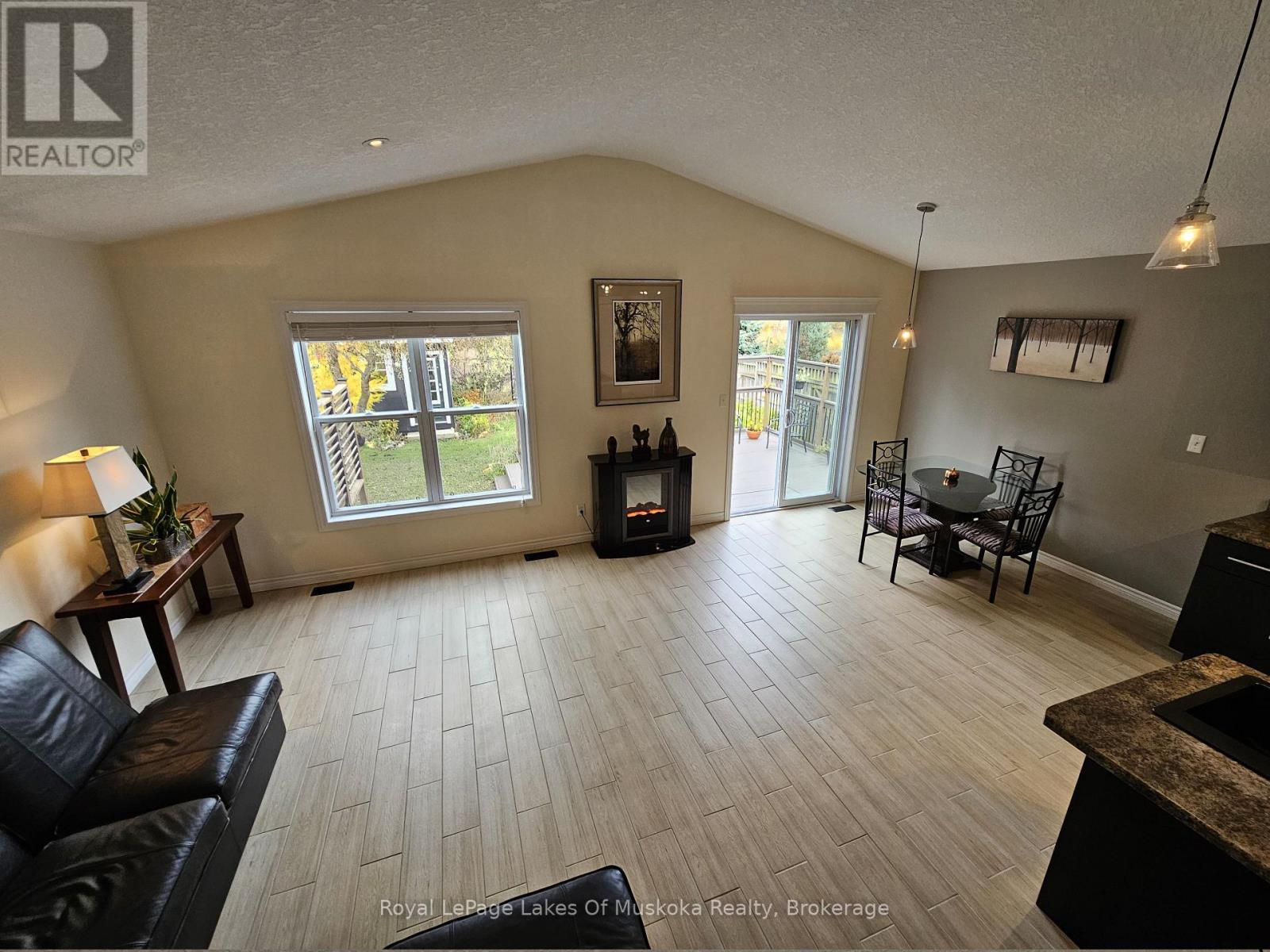 89 Davis Street, Guelph, Ontario  N1E 0G2 - Photo 7 - X12352981