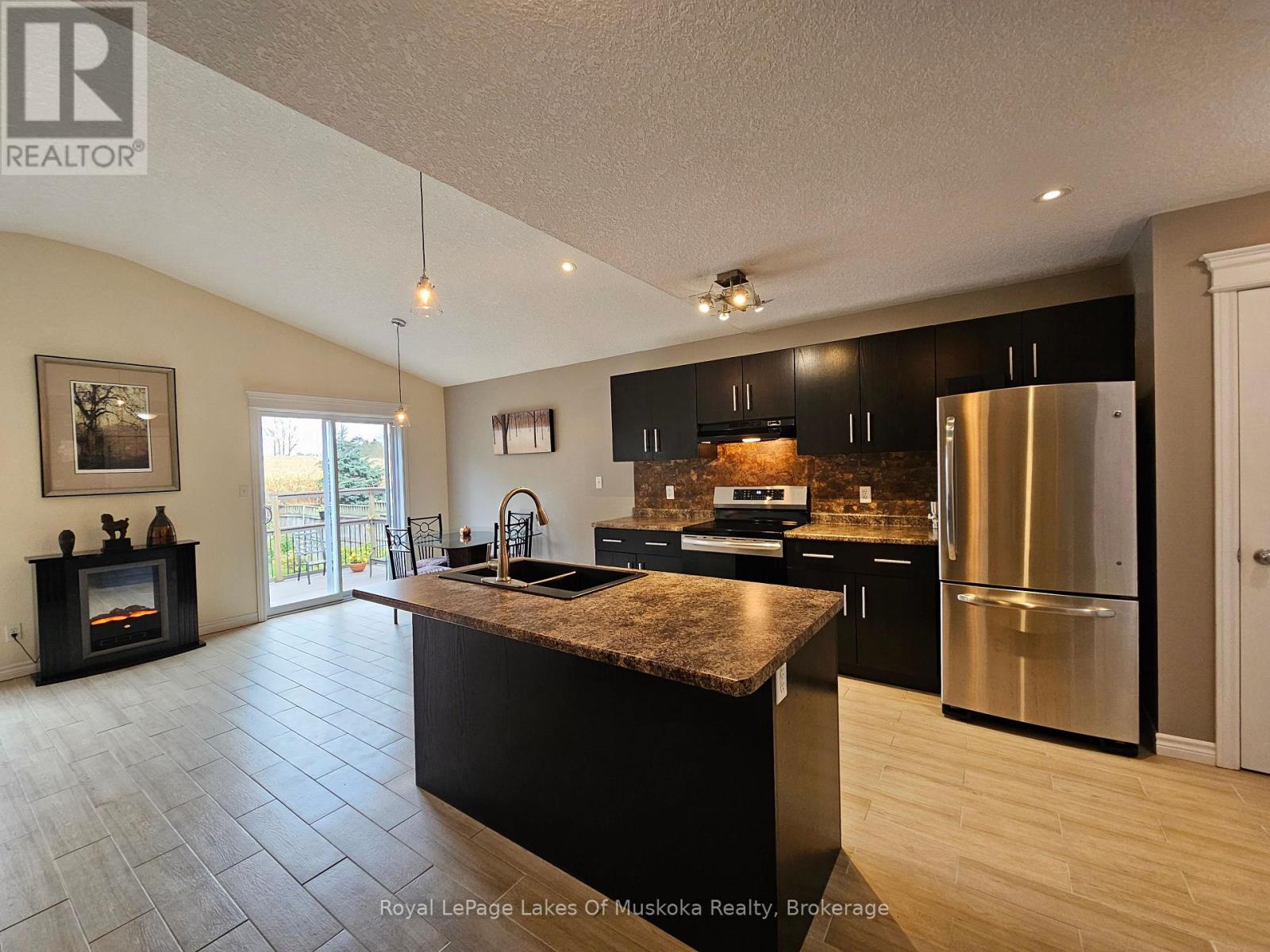 89 Davis Street, Guelph, Ontario  N1E 0G2 - Photo 8 - X12352981