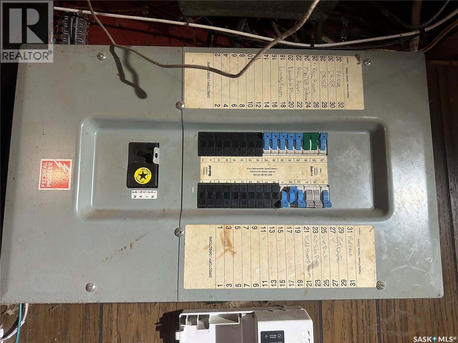 815 Robinson Street, Regina, Saskatchewan  S4T 2M4 - Photo 10 - SK022191