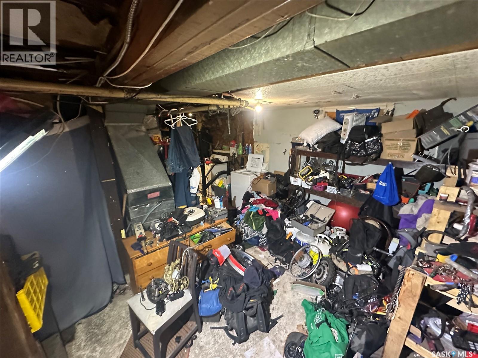 815 Robinson Street, Regina, Saskatchewan  S4T 2M4 - Photo 7 - SK022191