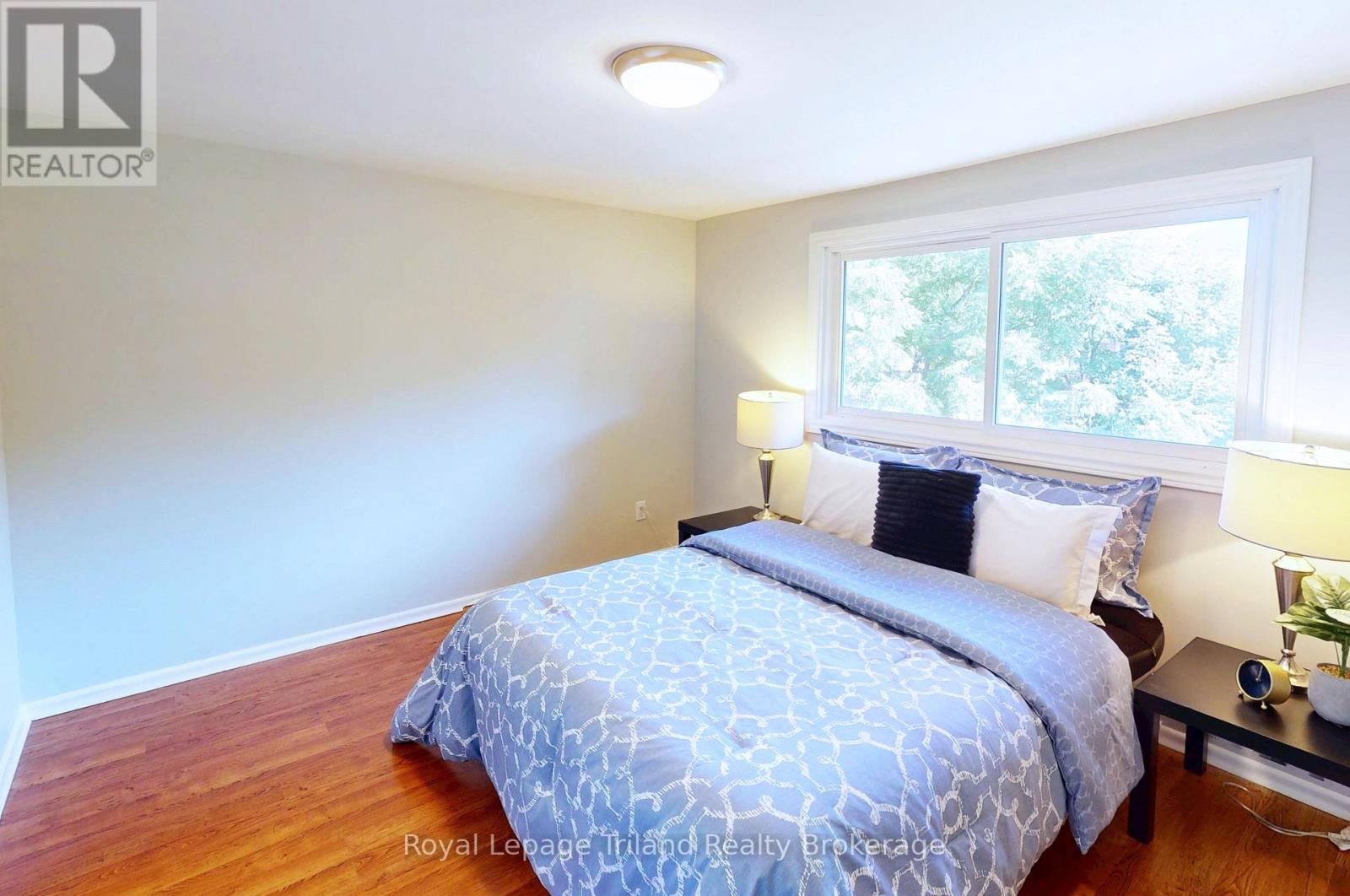 648 Brant Street, Woodstock (Woodstock - North), Ontario  N4S 5J8 - Photo 11 - X12500186