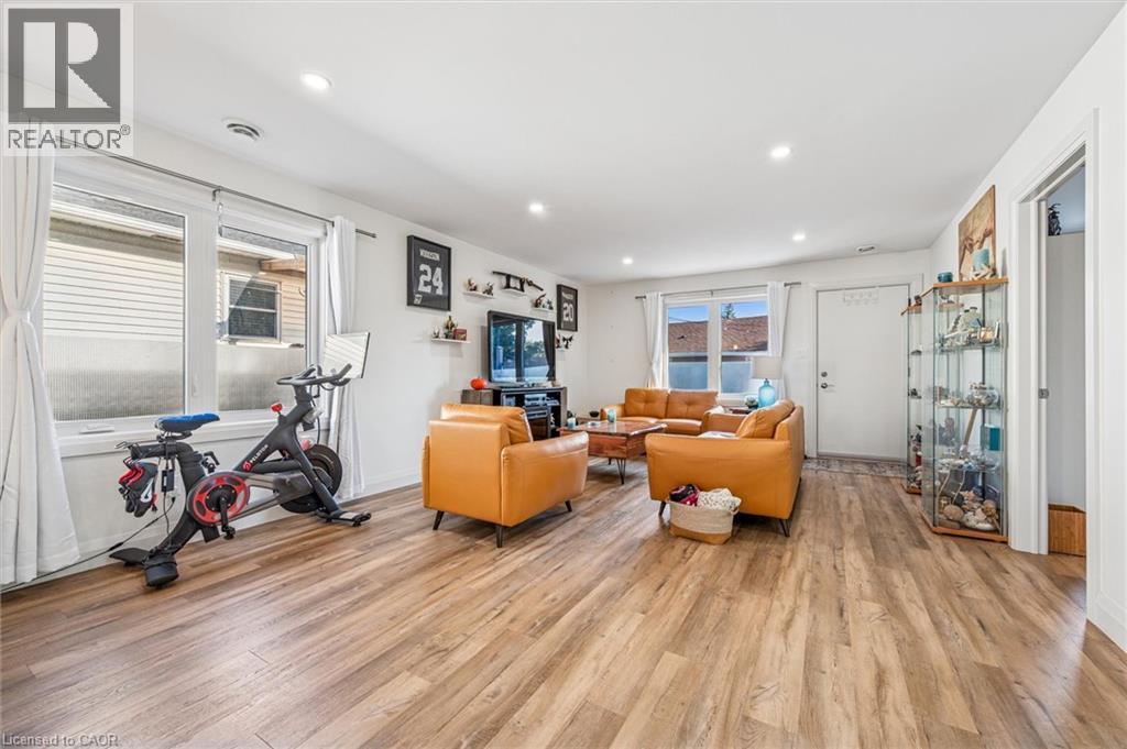 76 South Drive, Kitchener, Ontario  N2M 4B6 - Photo 7 - 40781086