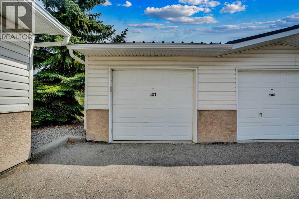 107, 300 Edwards Way Nw, Airdrie, Alberta  T4B 3B4 - Photo 24 - A2258126