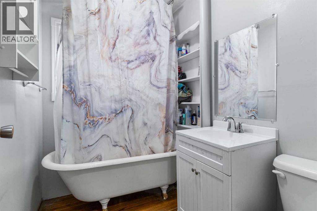 4847 52 Street, Eckville, Alberta  T0M 0X0 - Photo 8 - A2268245