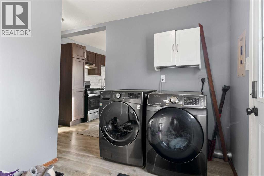 4847 52 Street, Eckville, Alberta  T0M 0X0 - Photo 9 - A2268245