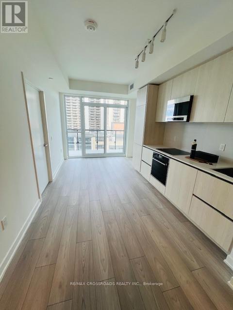 1214 - 120 Broadway Avenue, Toronto, Ontario  M4P 0E9 - Photo 4 - C12489396