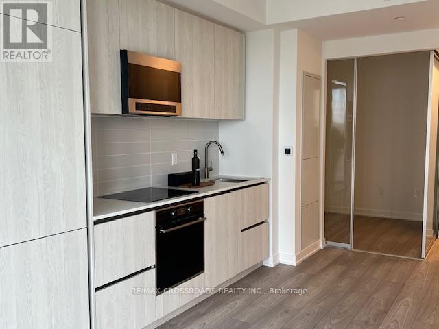 1214 - 120 Broadway Avenue, Toronto, Ontario  M4P 0E9 - Photo 7 - C12489396