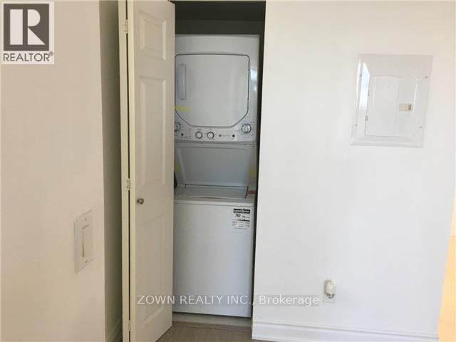 405 - 388 Prince Of Wales Drive, Mississauga, Ontario  L5B 0A1 - Photo 5 - W12500180