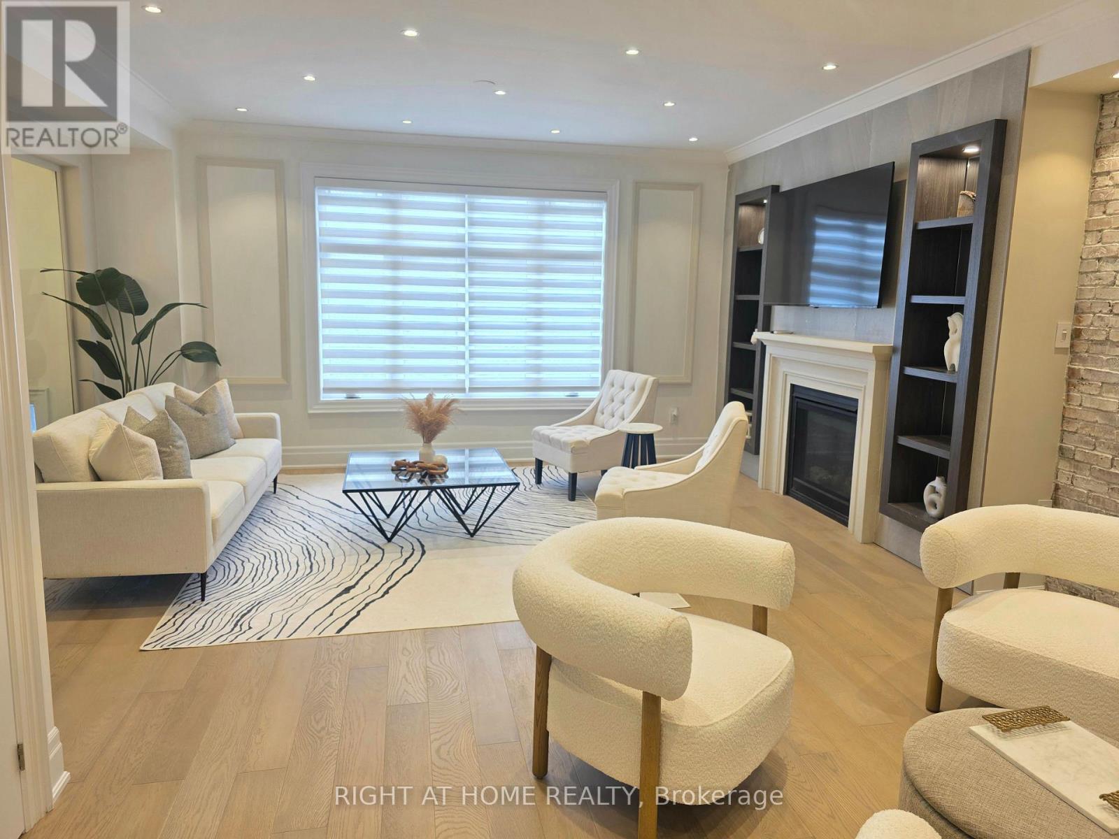 2251 Khalsa Gate E, Oakville, Ontario  L6M 1P4 - Photo 10 - W12500192