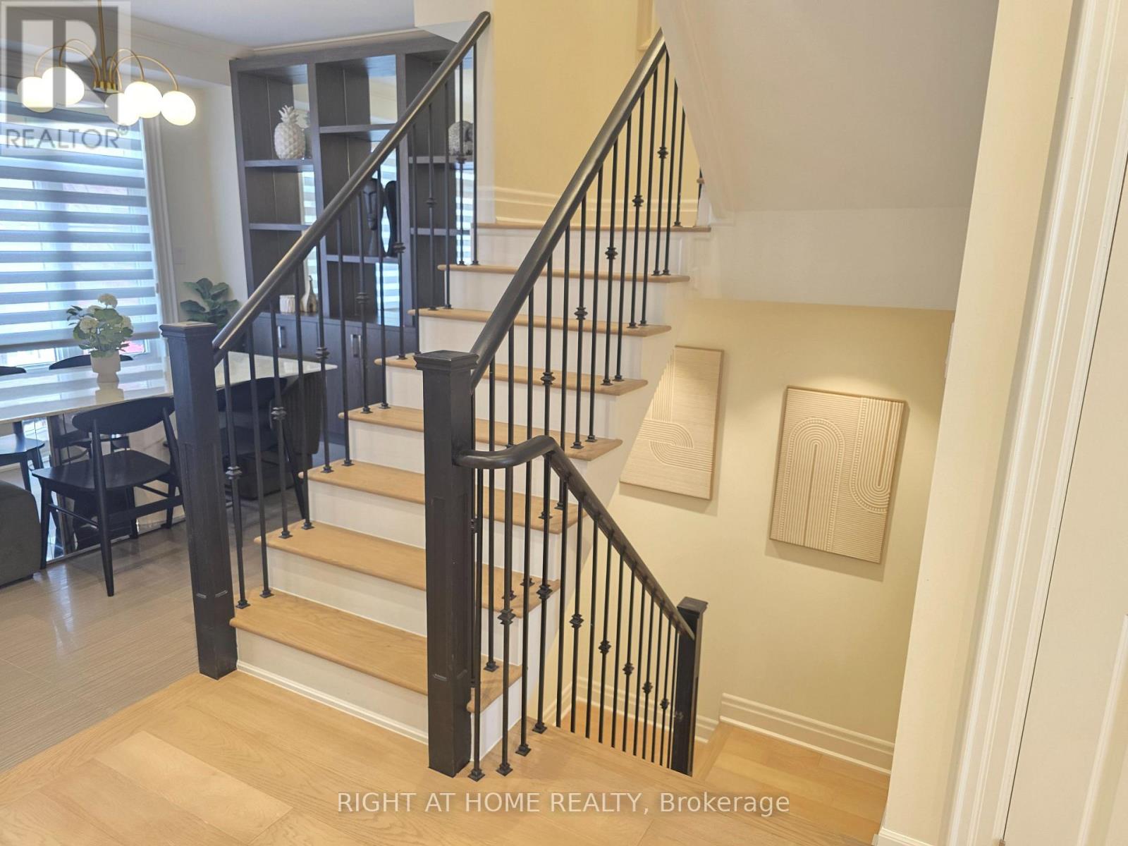 2251 Khalsa Gate E, Oakville, Ontario  L6M 1P4 - Photo 13 - W12500192