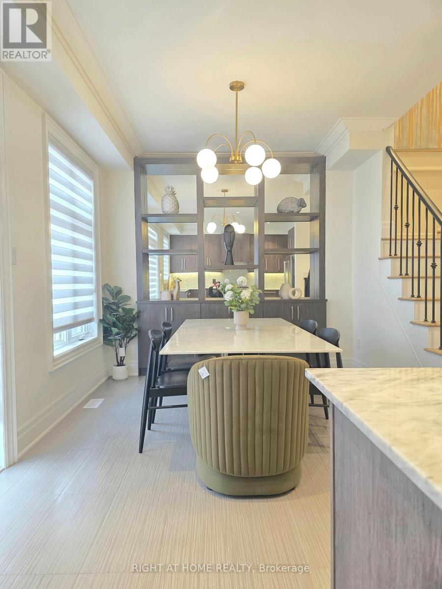 2251 Khalsa Gate E, Oakville, Ontario  L6M 1P4 - Photo 18 - W12500192