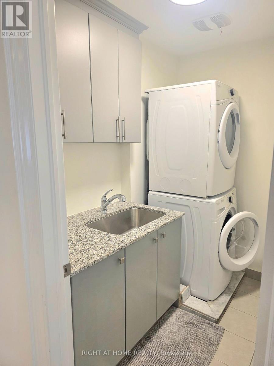 2251 Khalsa Gate E, Oakville, Ontario  L6M 1P4 - Photo 28 - W12500192