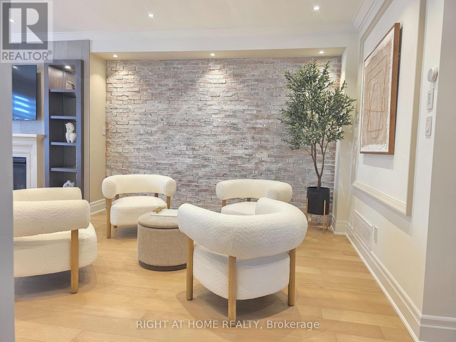 2251 Khalsa Gate E, Oakville, Ontario  L6M 1P4 - Photo 9 - W12500192