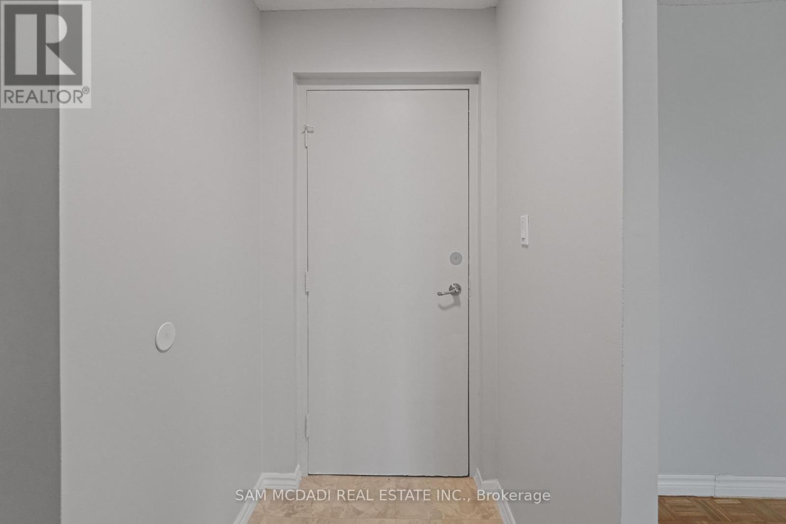 403 - 62 Spencer Street E, Cobourg, Ontario  K9A 1C2 - Photo 3 - X12500058