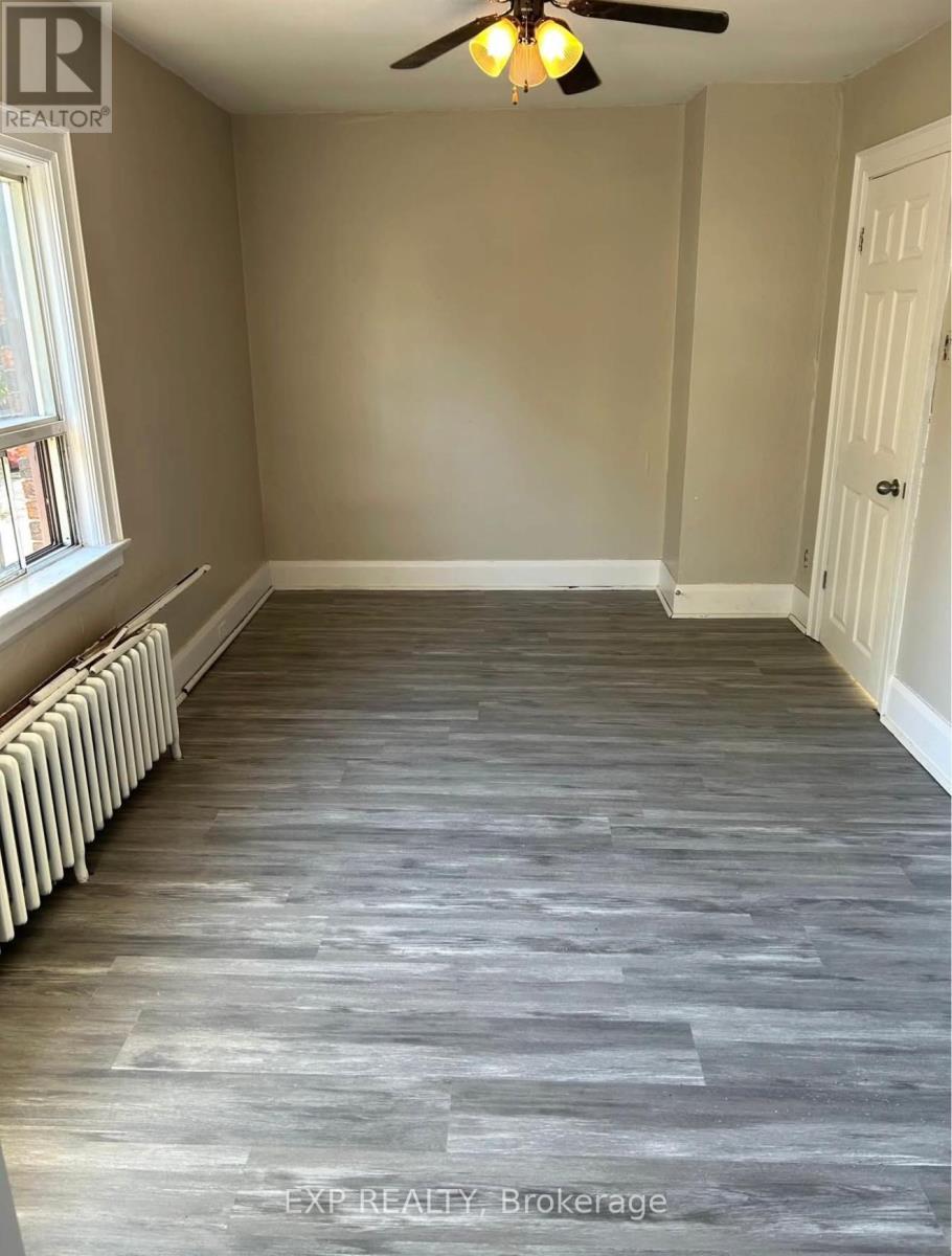 3 - 45 Louisa Street, St. Catharines, Ontario  L2R 2J5 - Photo 2 - X12500206