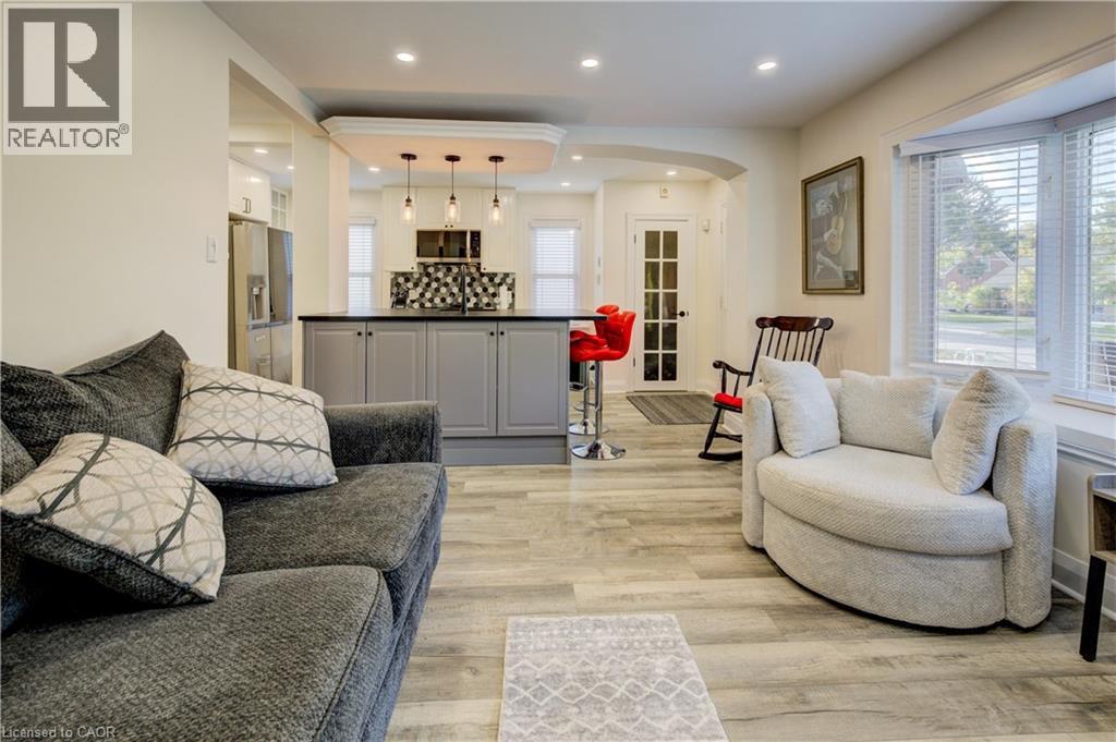 129 Talbot Street, Kitchener, Ontario  N2M 2B2 - Photo 16 - 40784932